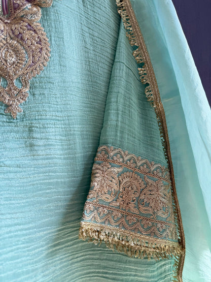 Luxurious crush tissue aari work set