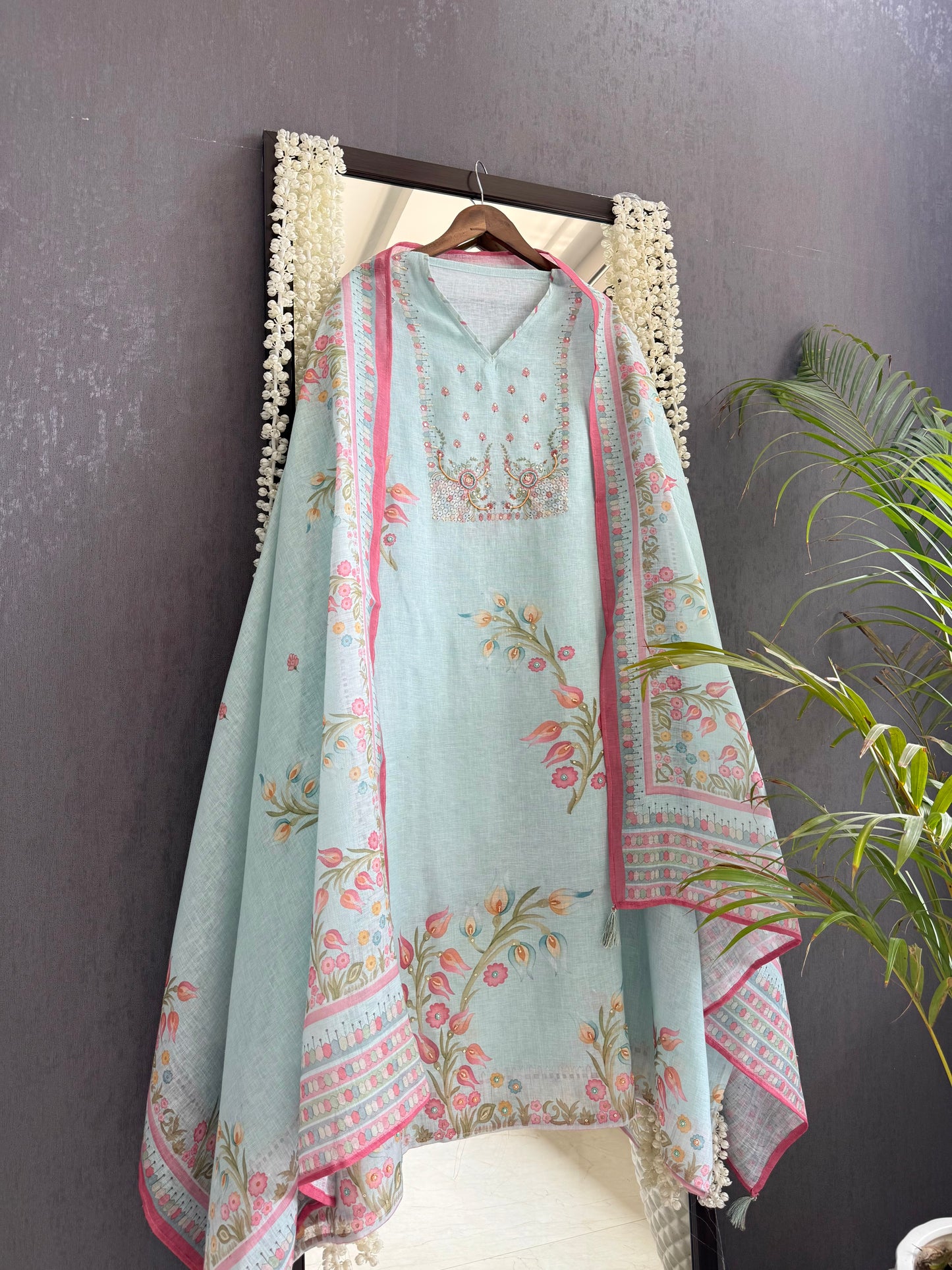 Linen handwork floral suit