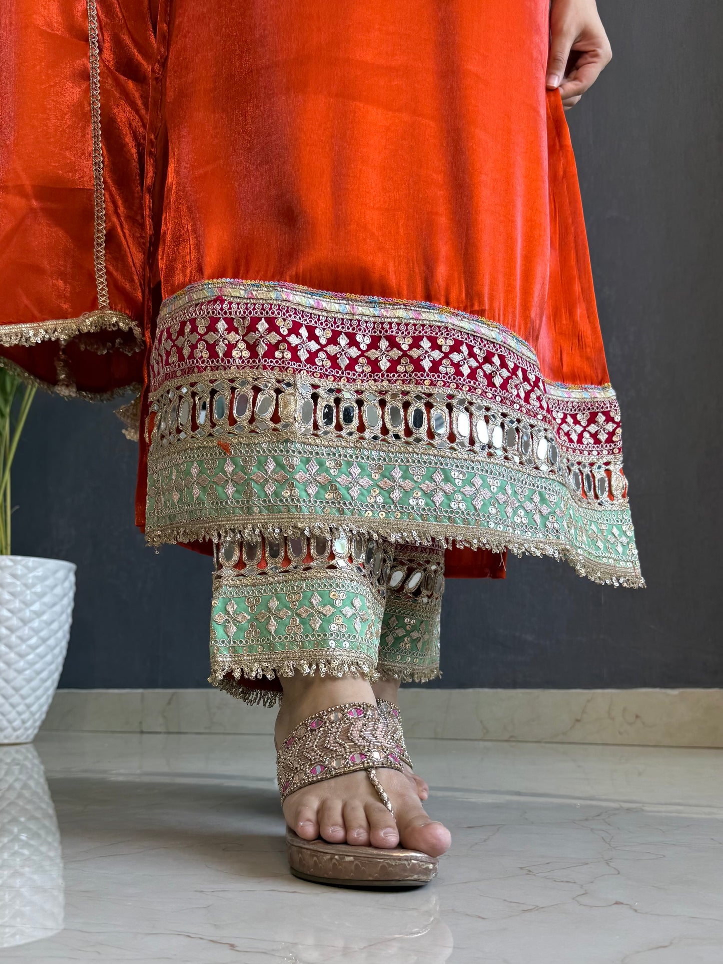 Premium crepe lacework set