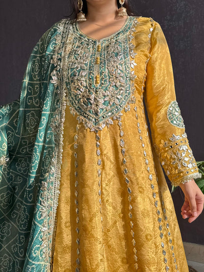Luxurious Bandhani gotapatti anarkali set