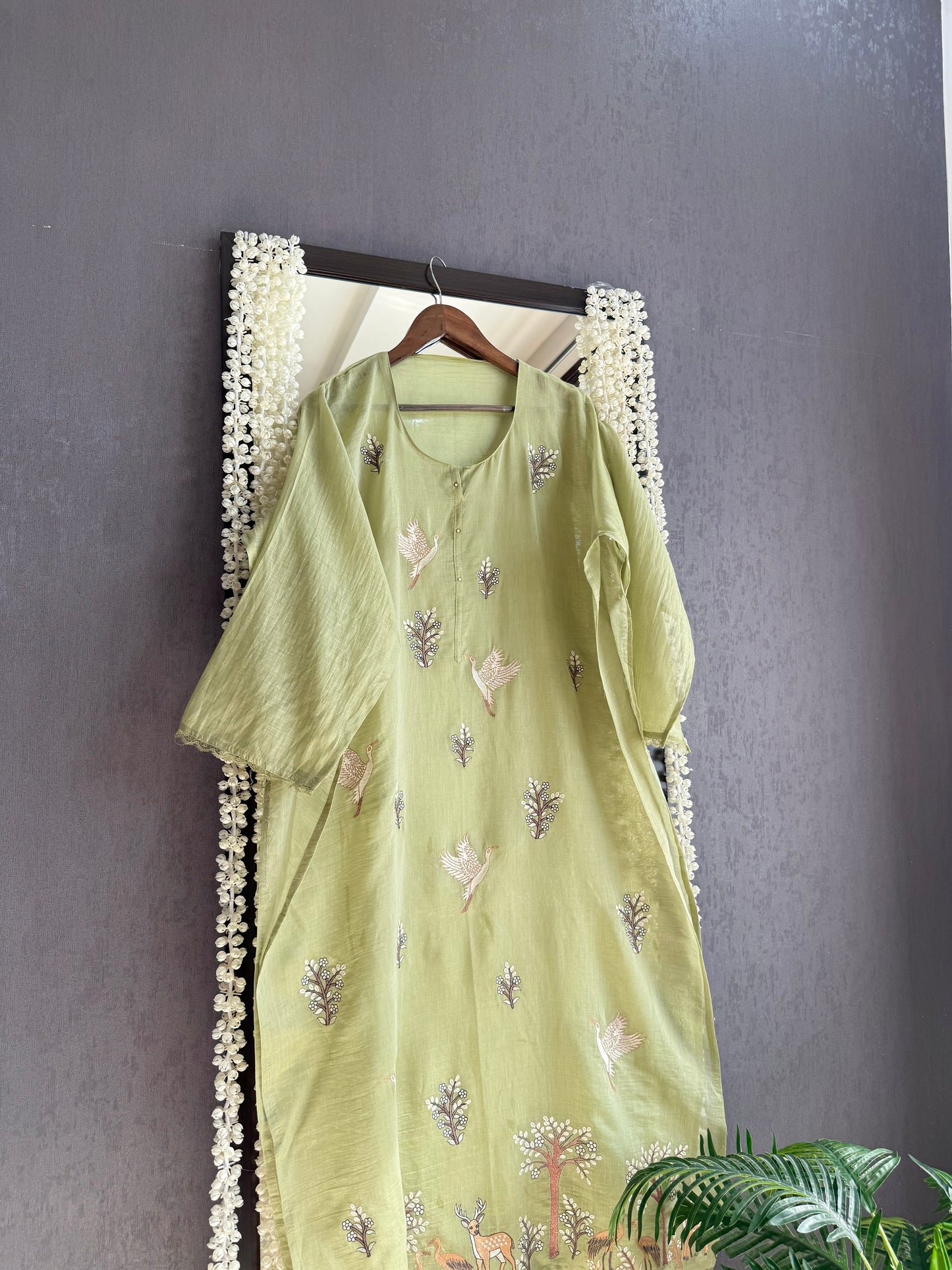 Luxurious Mul chanderi deers swans suit