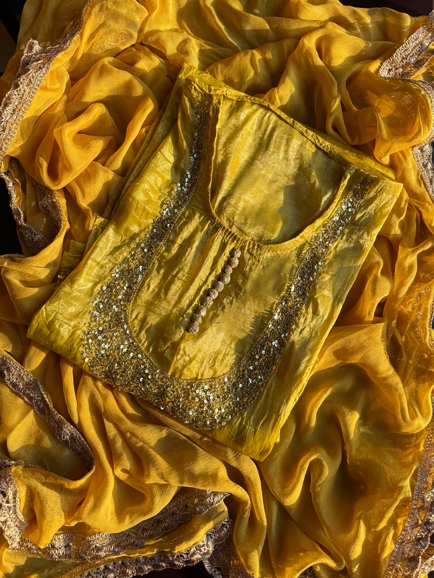 Handwork Crush Tissue silk suit