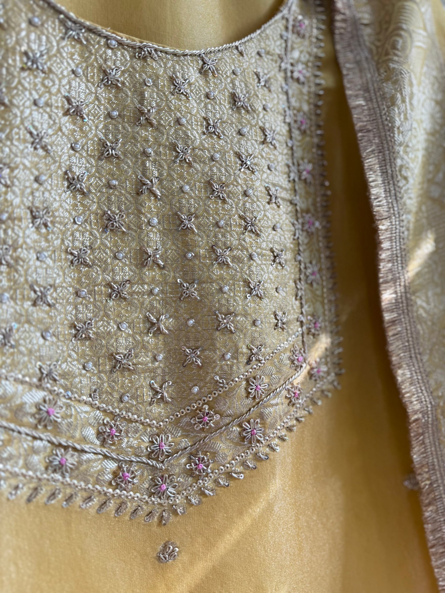 Zardozi Benarsi suit