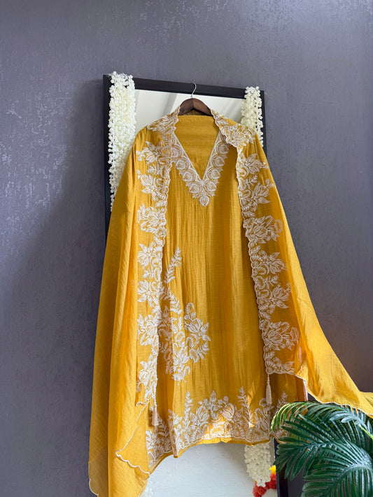 Luxurious aari work Mul chanderi suit