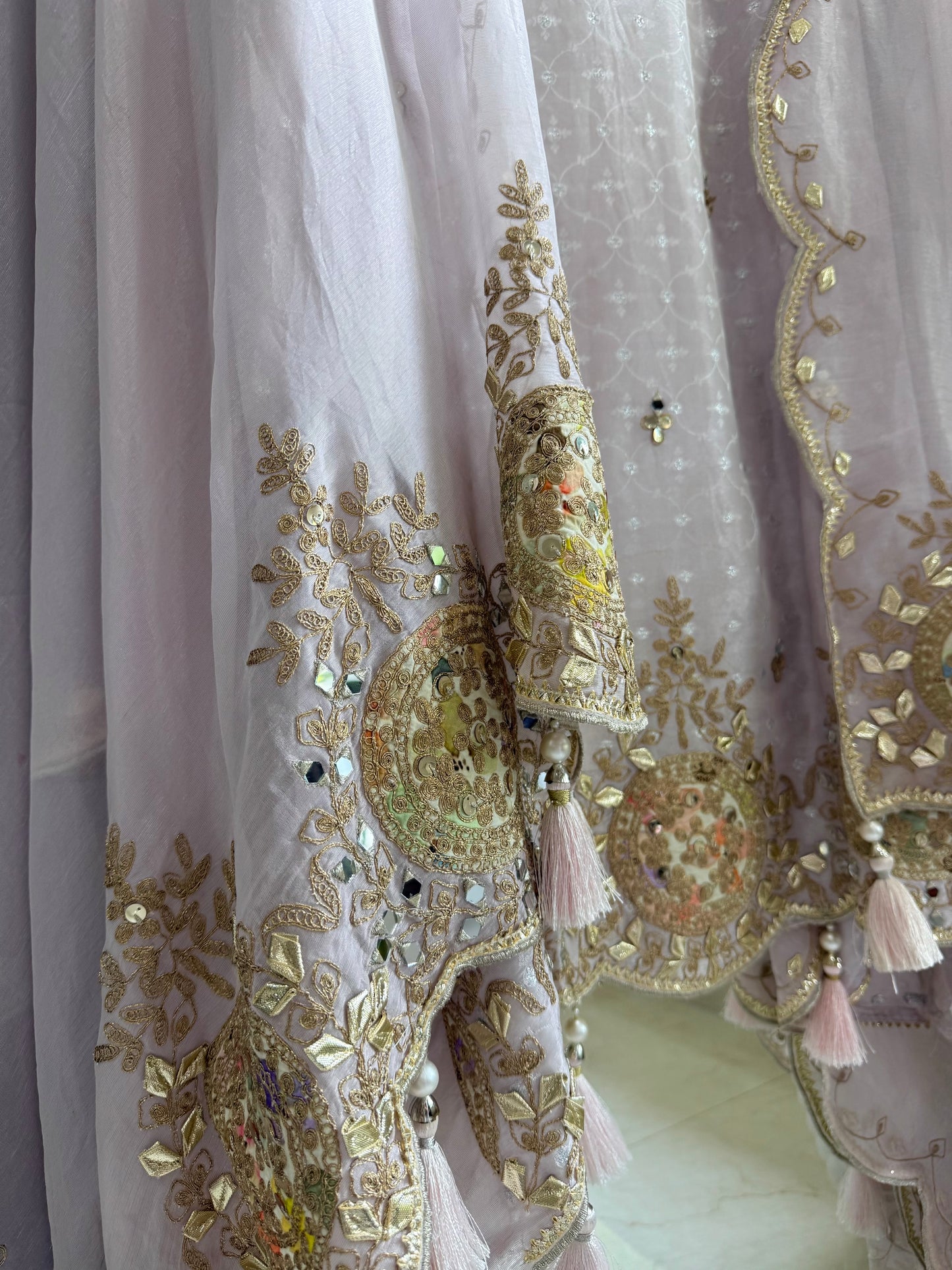 Luxurious Gotapatti Dori work Tissue silk suit