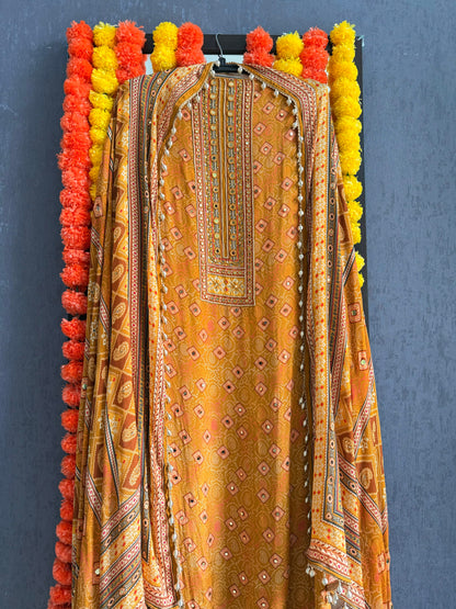 Premium crepe pakistani bandhani suit