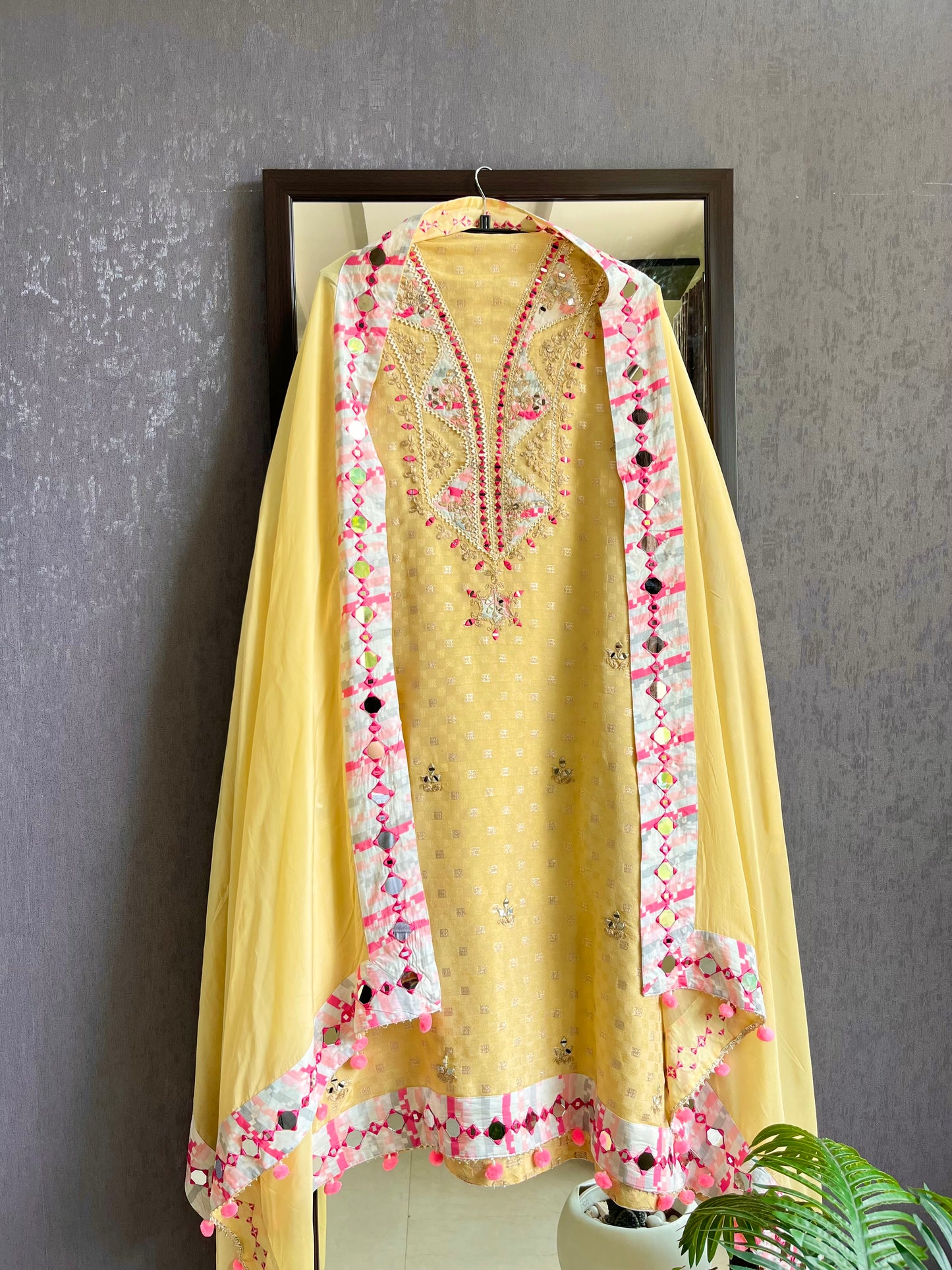 Luxurious sheesha aari work Tissue silk suit