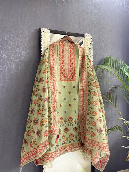 Linen ikkat Frenchknot kantha work suit