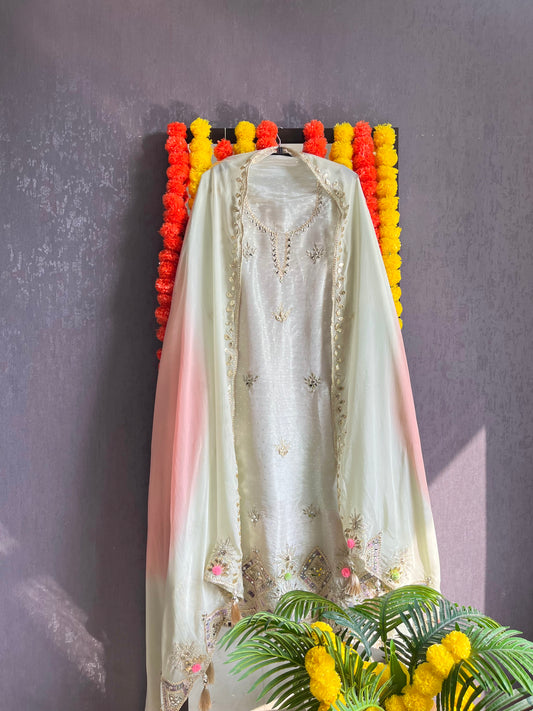 Luxurious Gotapatti Benarsi suit
