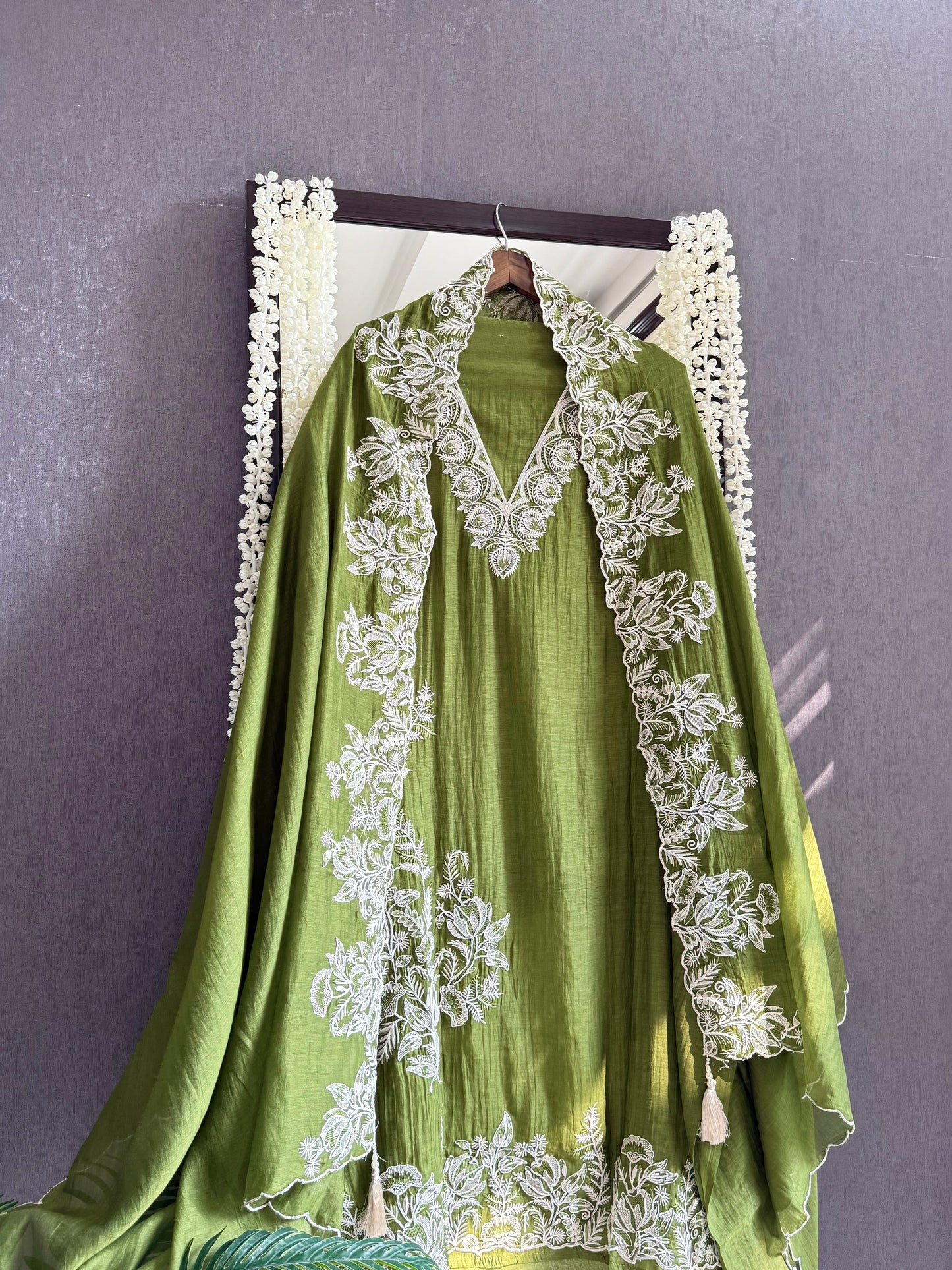Luxurious aari work Mul chanderi suit