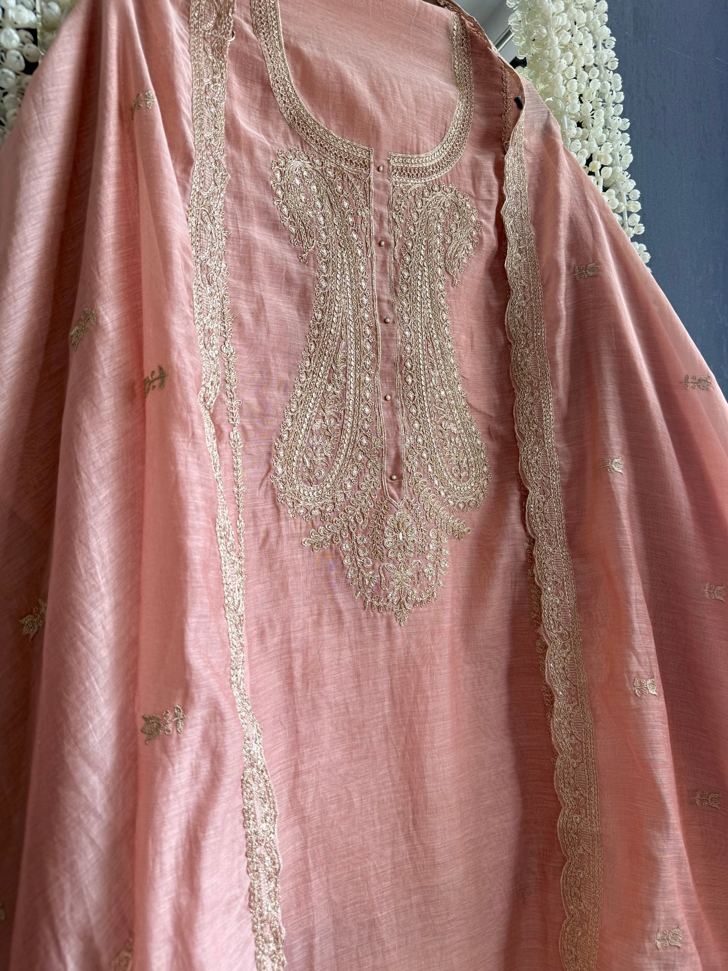 Luxurious Mul chanderi dori sitara suit