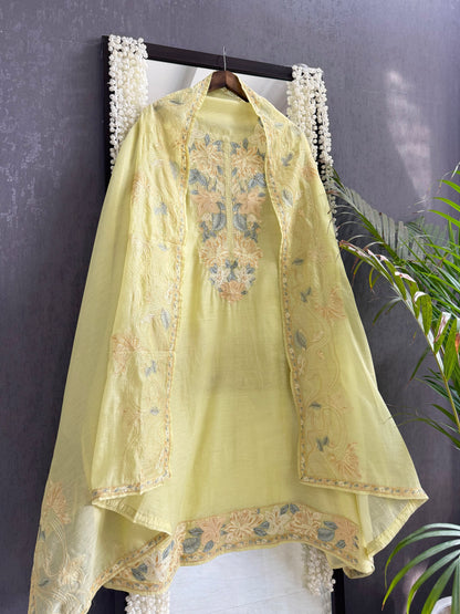 Luxurious Mul chanderi threadwork floral suit