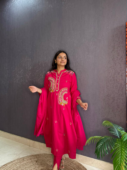 Pure cotton tulip pants peacock suit set