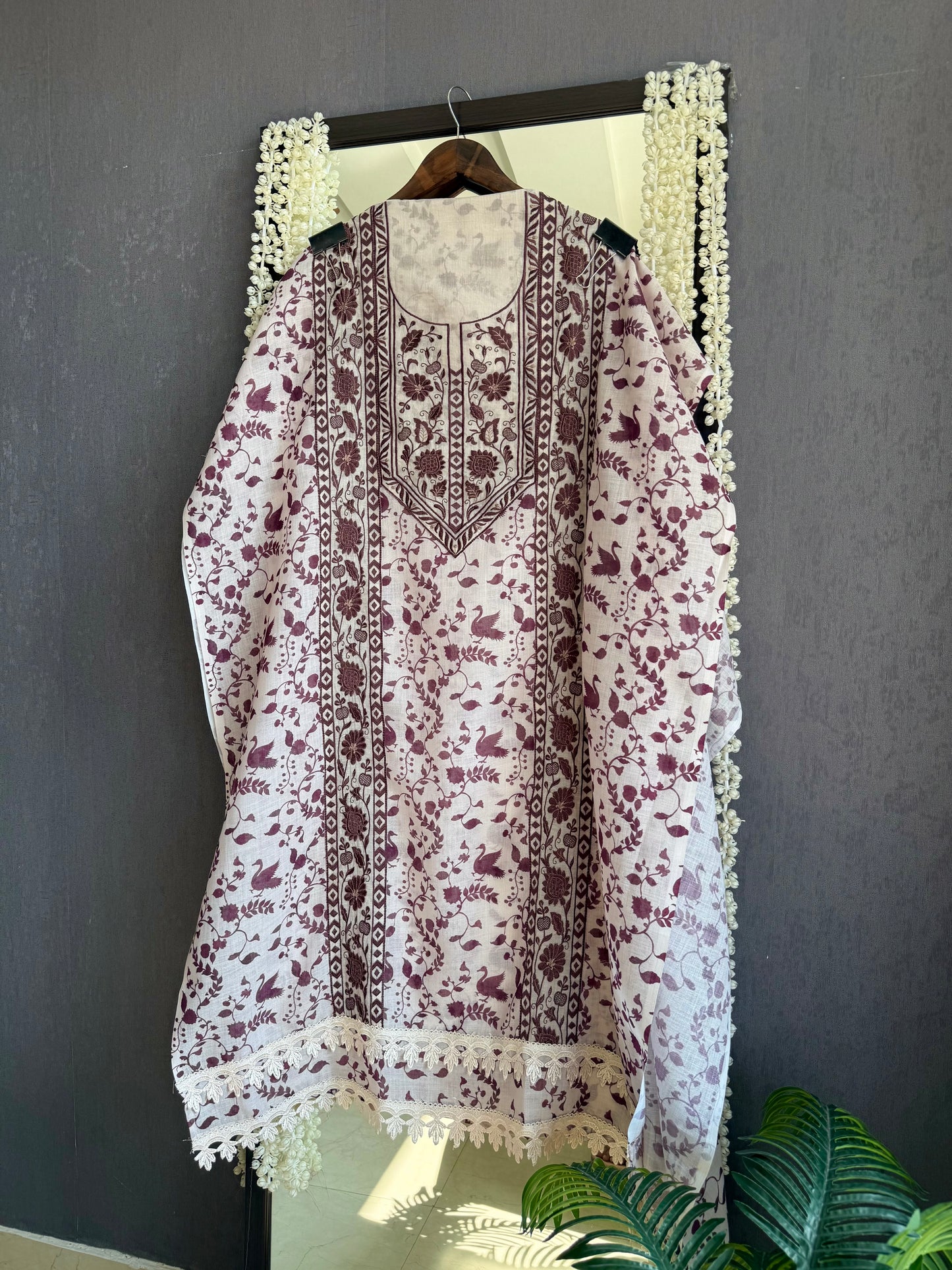 Luxurious Mul chanderi swans suit