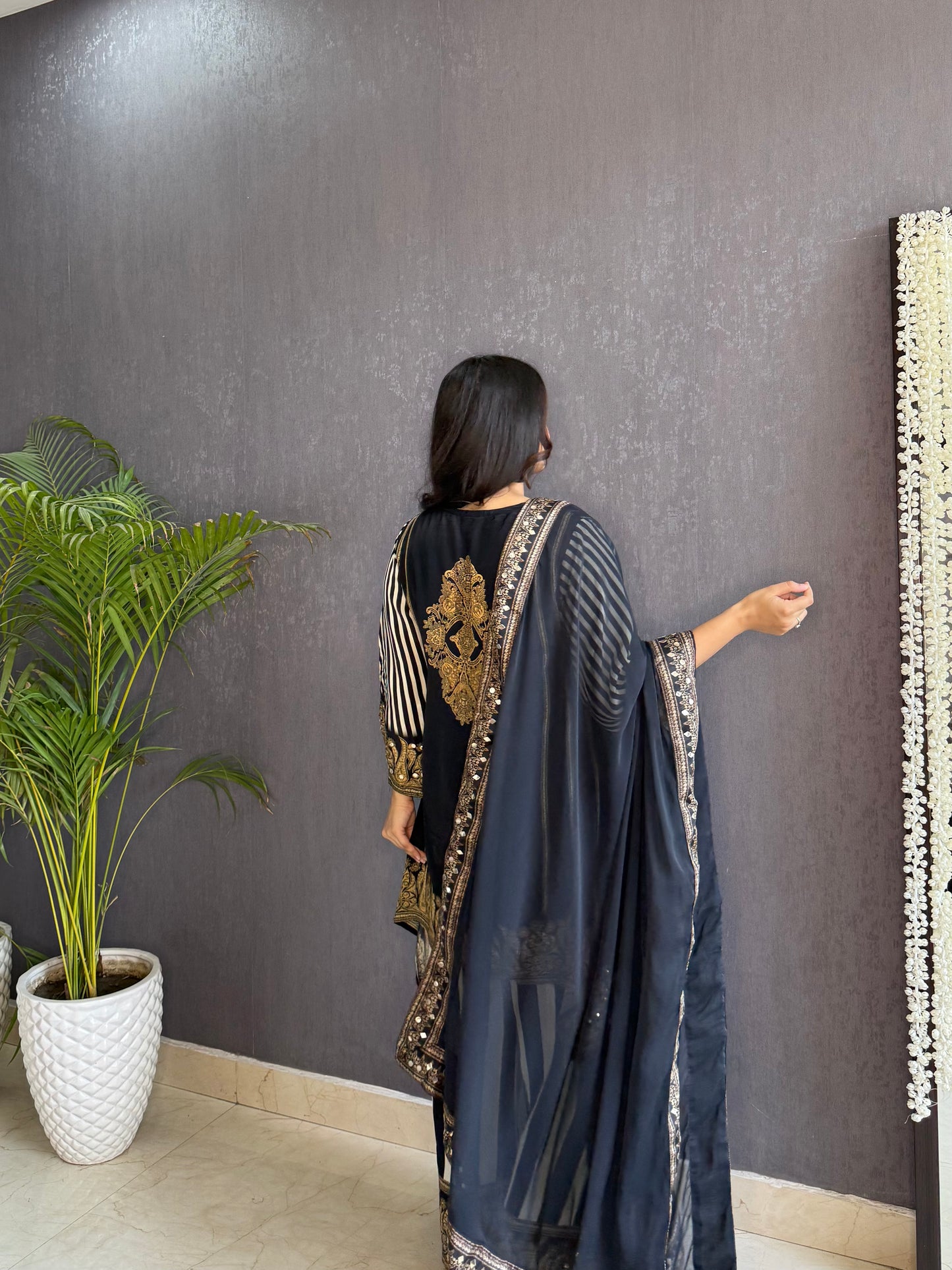Premium crepe gotapatti set