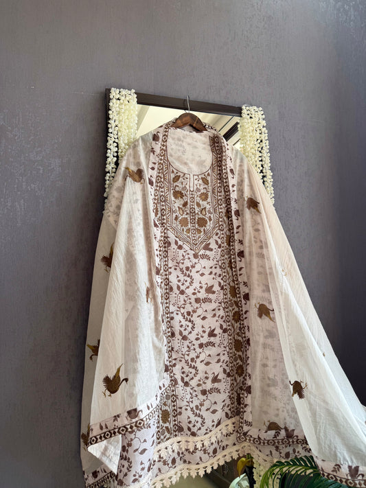 Luxurious Mul chanderi swans suit