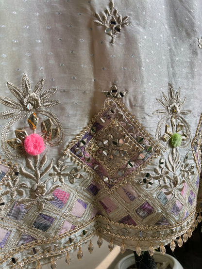 Luxurious Gotapatti Benarsi suit