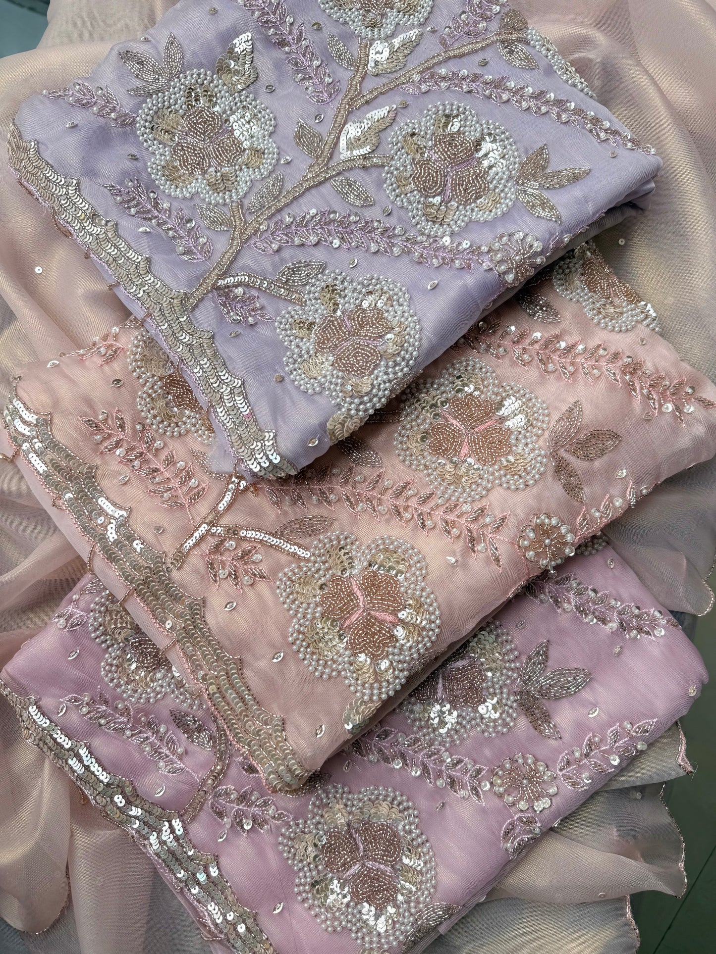 Glass tissue handwork suit