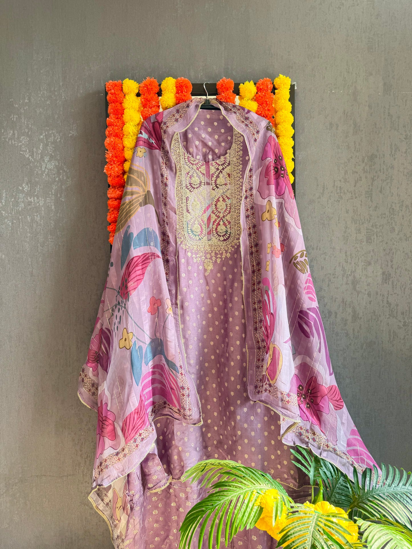 Benarsi aari work suit