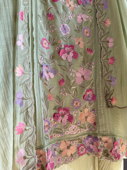 Luxurious Mul chanderi appliqué work floral suit