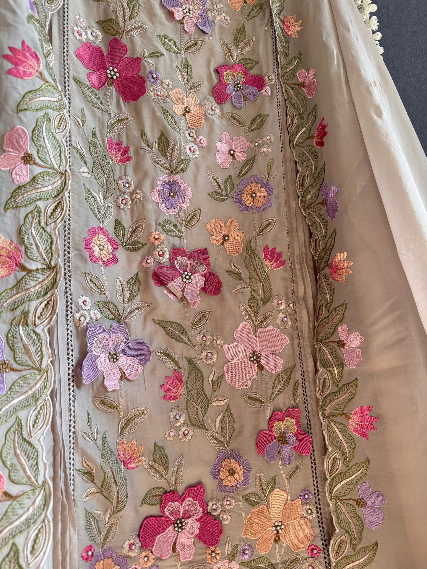 Luxurious organza appliqué work floral suit