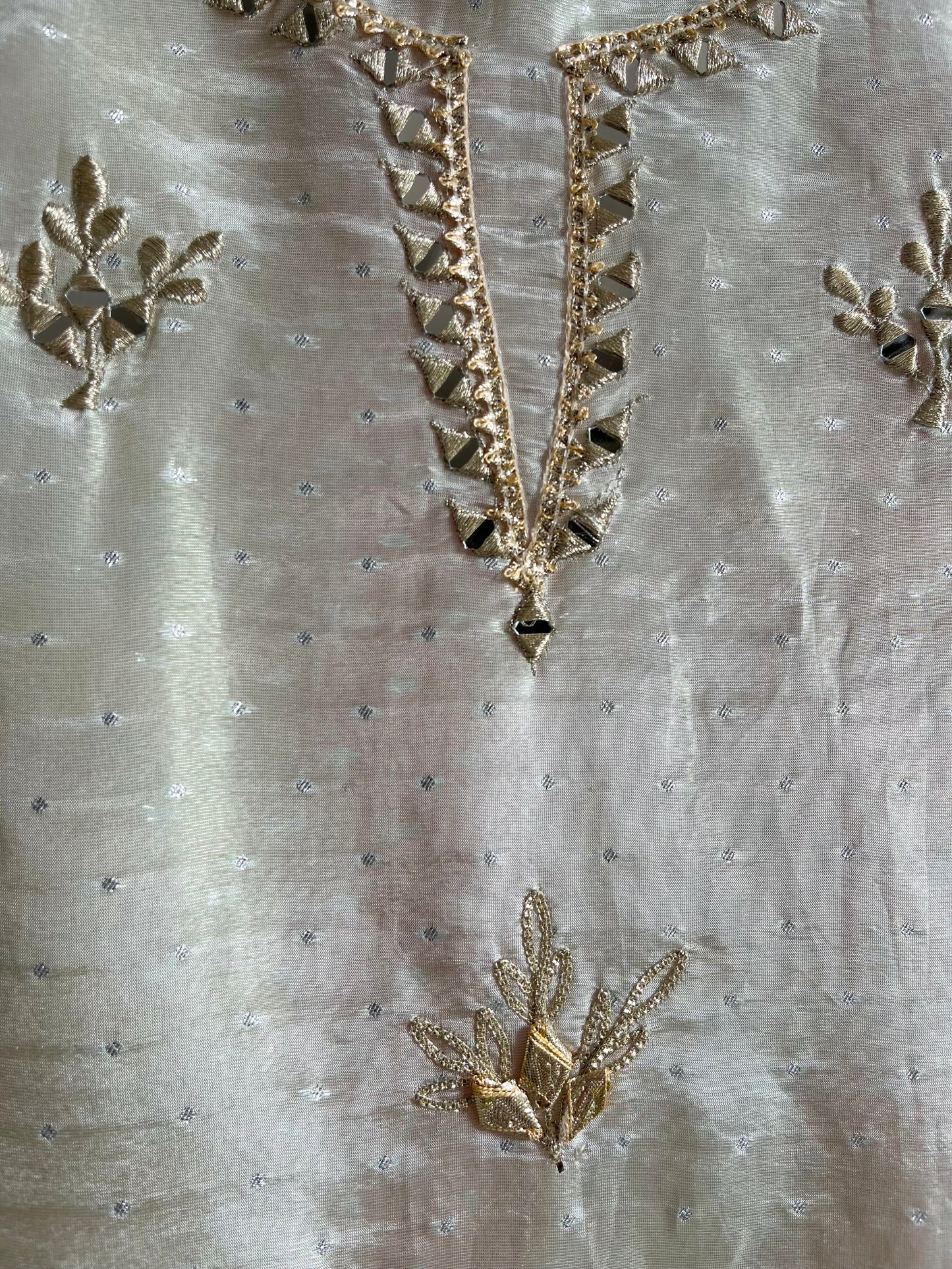 Luxurious Gotapatti Benarsi suit