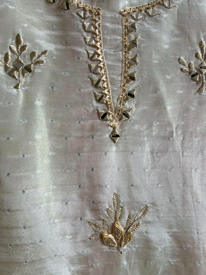 Luxurious Gotapatti Benarsi suit