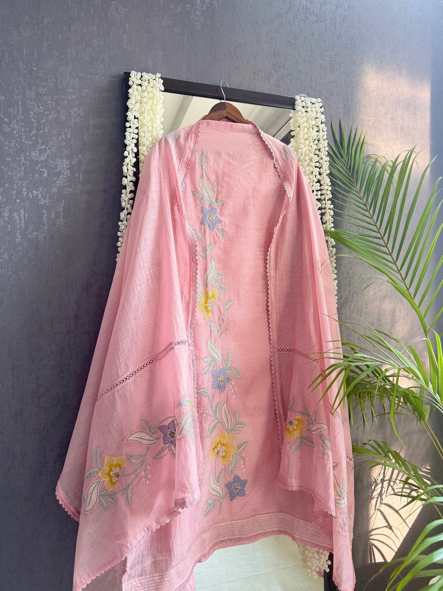 Luxurious Mul chanderi threadwork floral veil suit