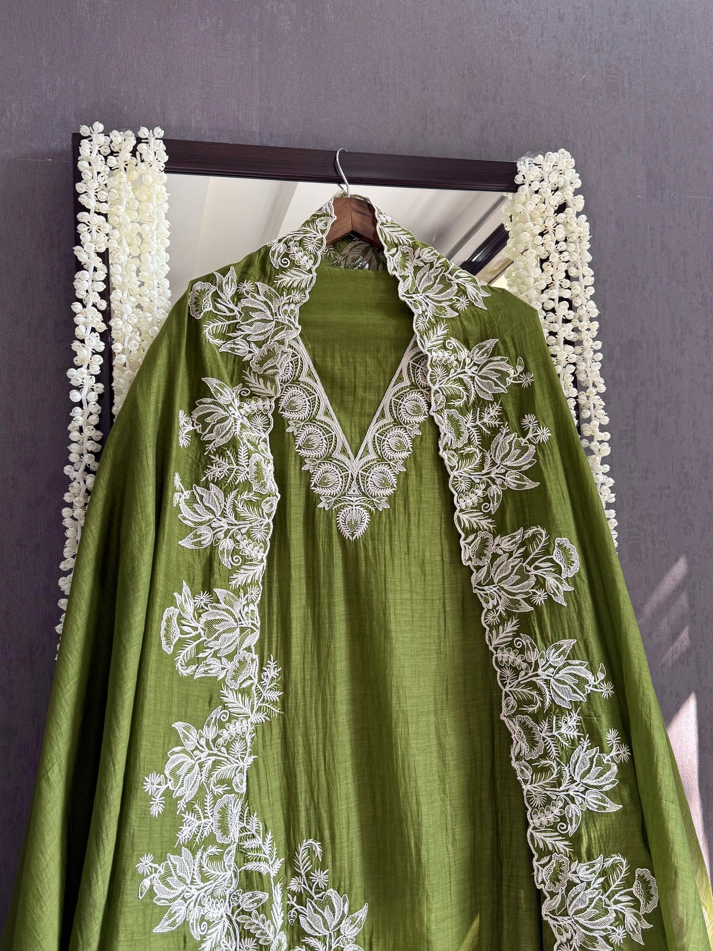 Luxurious aari work Mul chanderi suit