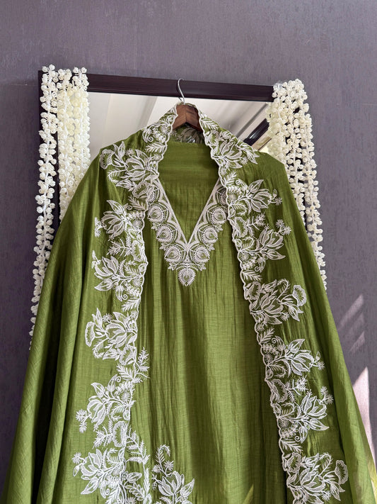 Luxurious aari work Mul chanderi suit