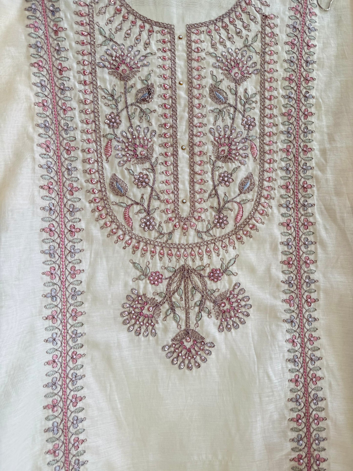 Luxurious Mul chanderi antique dori sitara suit