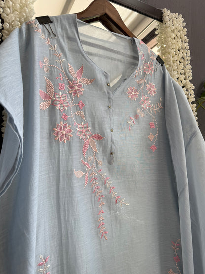 Luxurious Mul chanderi threadwork floral schiffili suit