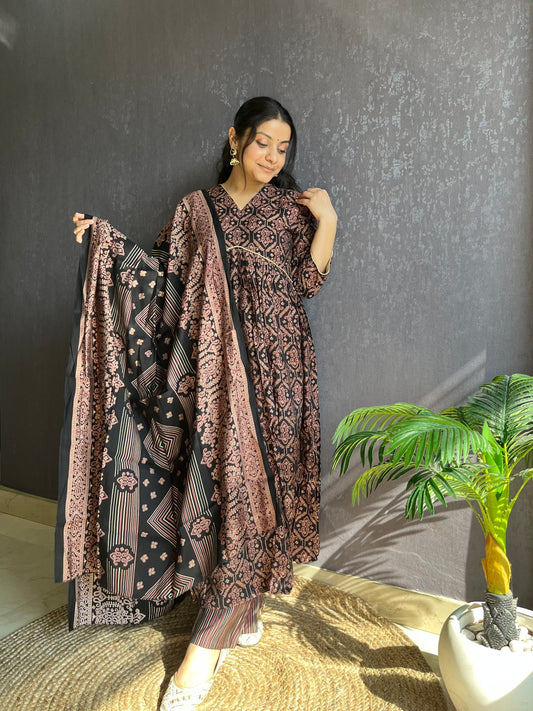 Alia cut printed suit set
