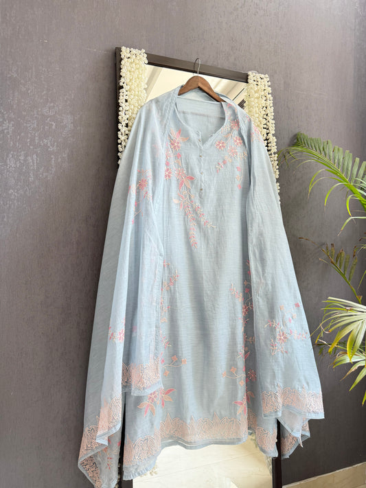 Luxurious Mul chanderi threadwork floral schiffili suit