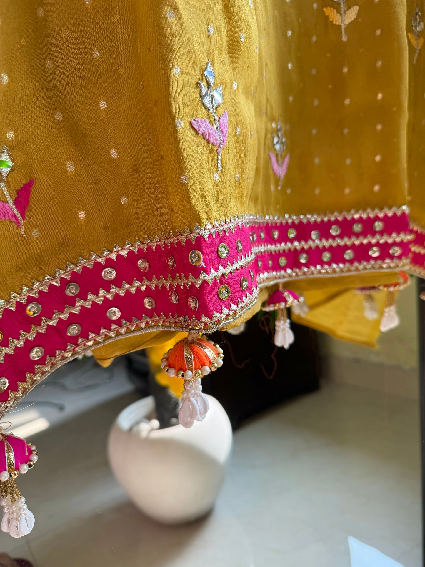 Luxurious Gotapatti Tissue silk suit
