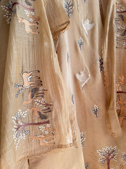 Luxurious Mul chanderi deers swans suit