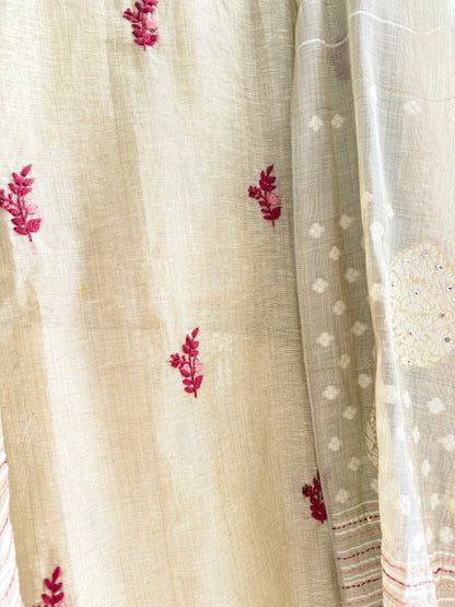 Linen paisley frenchknot suit