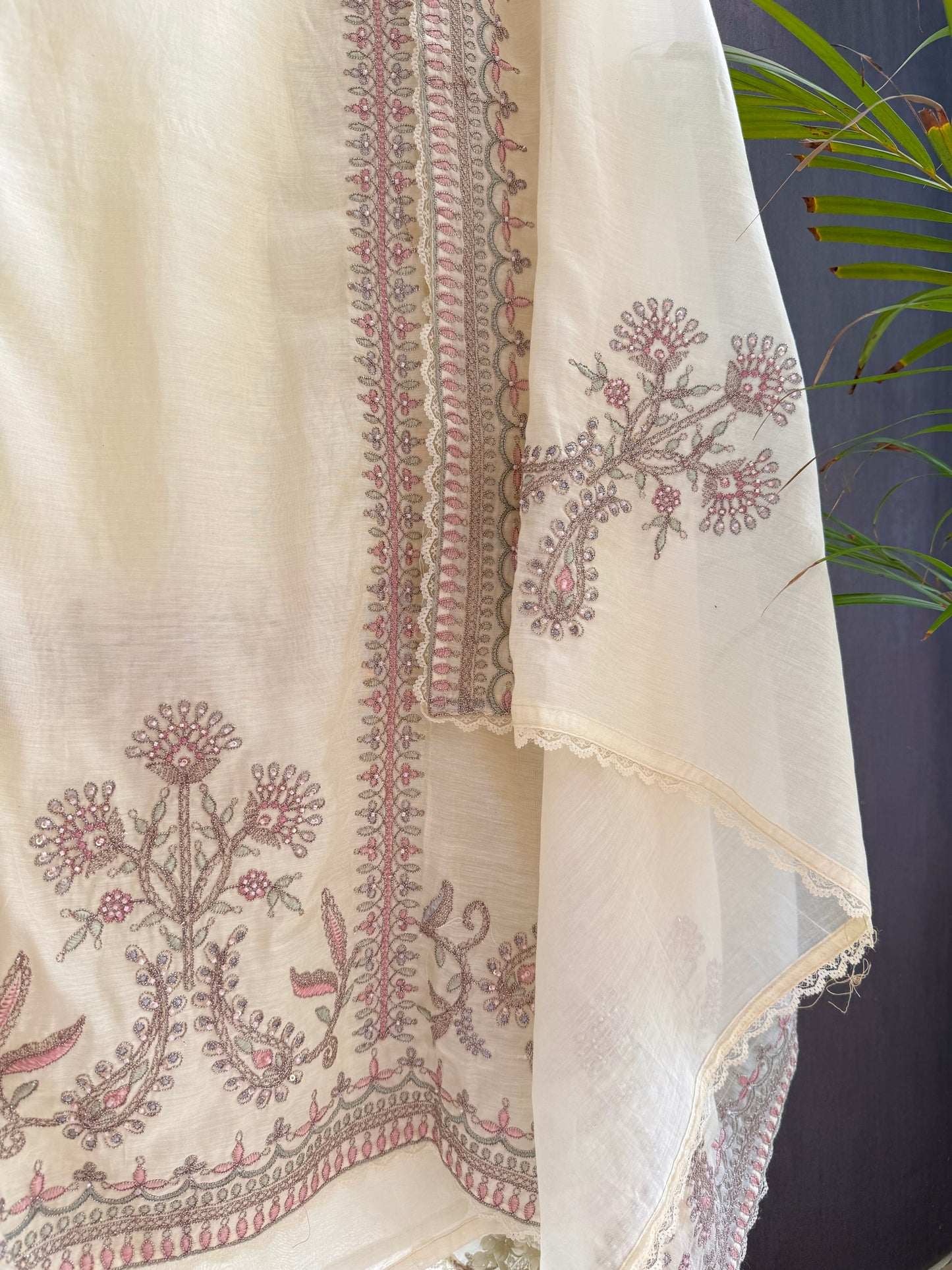 Luxurious Mul chanderi antique dori sitara suit