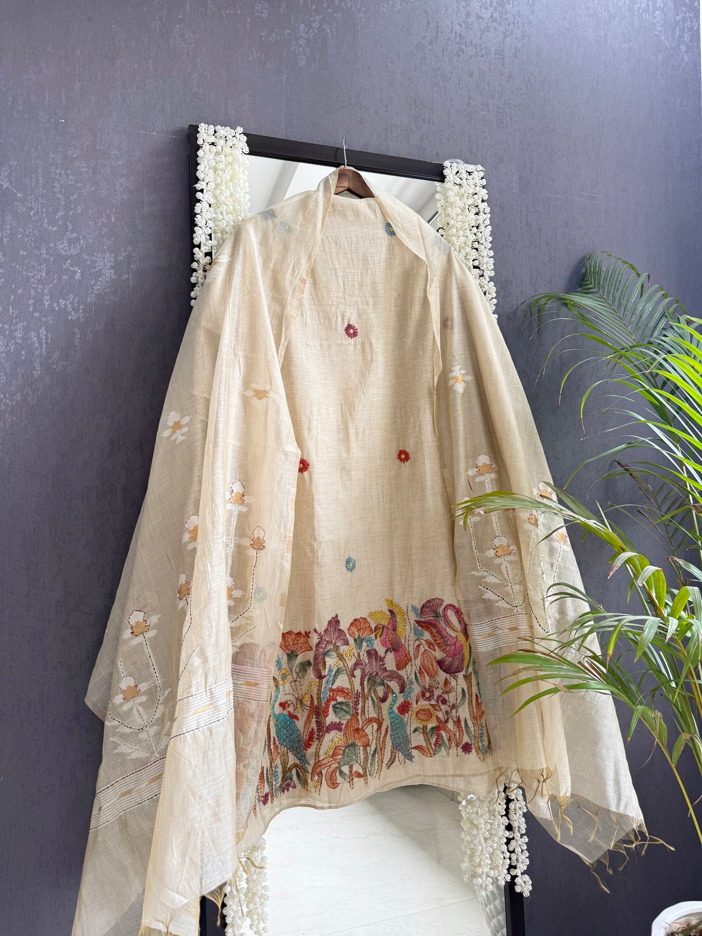 Linen handpainted frenchknot suit