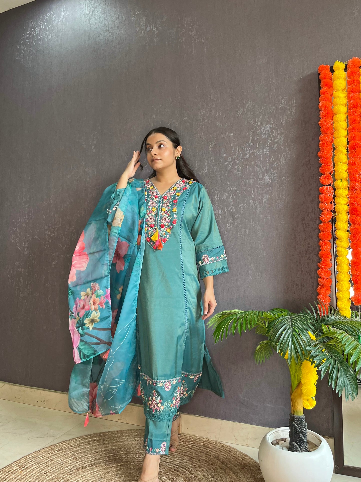 Aline Pakistani Handwork suit