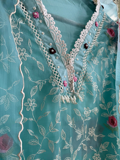 Cross stitch roses birds suit
