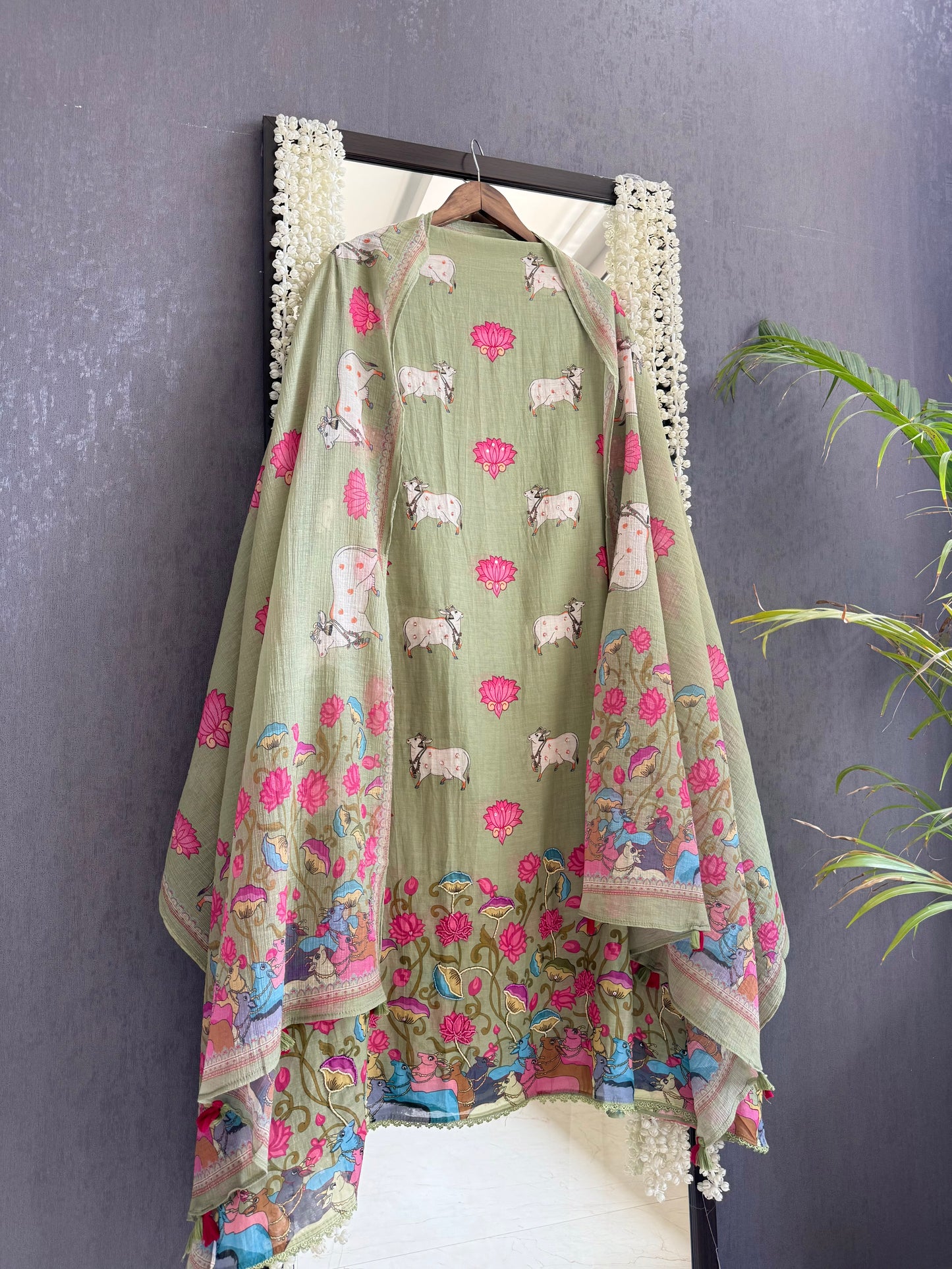 Mulmul cotton pichwai suit