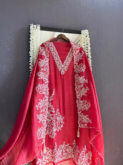 Luxurious aari work Mul chanderi suit