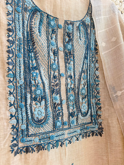 Linen paisley frenchknot suit