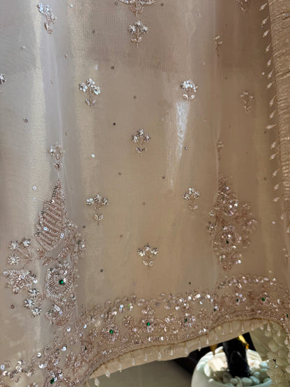 Luxurious handwork suit