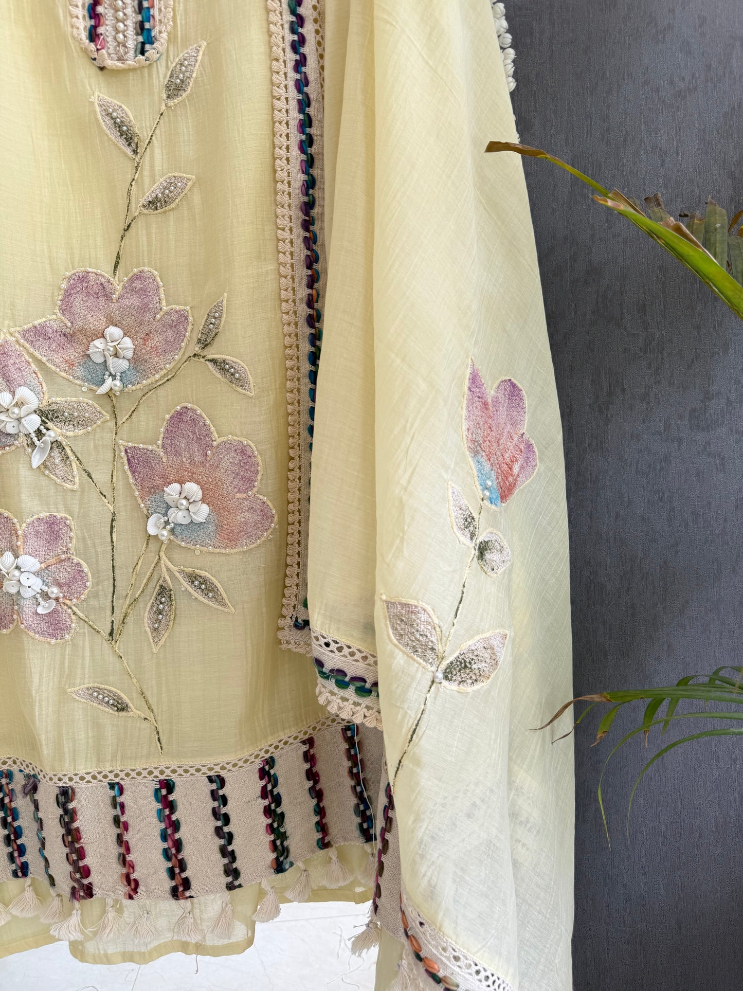 Luxurious Mul chanderi jute handpainted suit