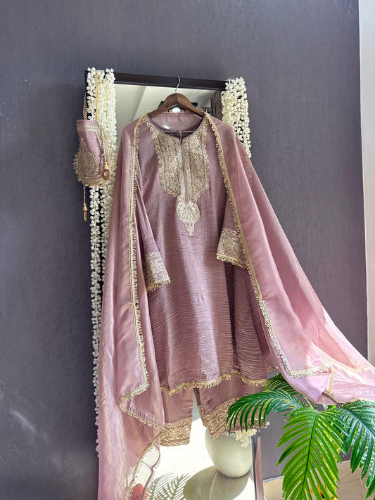 Luxurious crush tissue aari work set