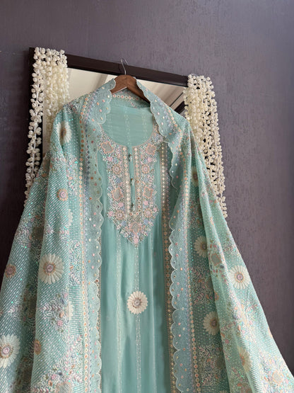 Lucknowi chikankari handwork suit