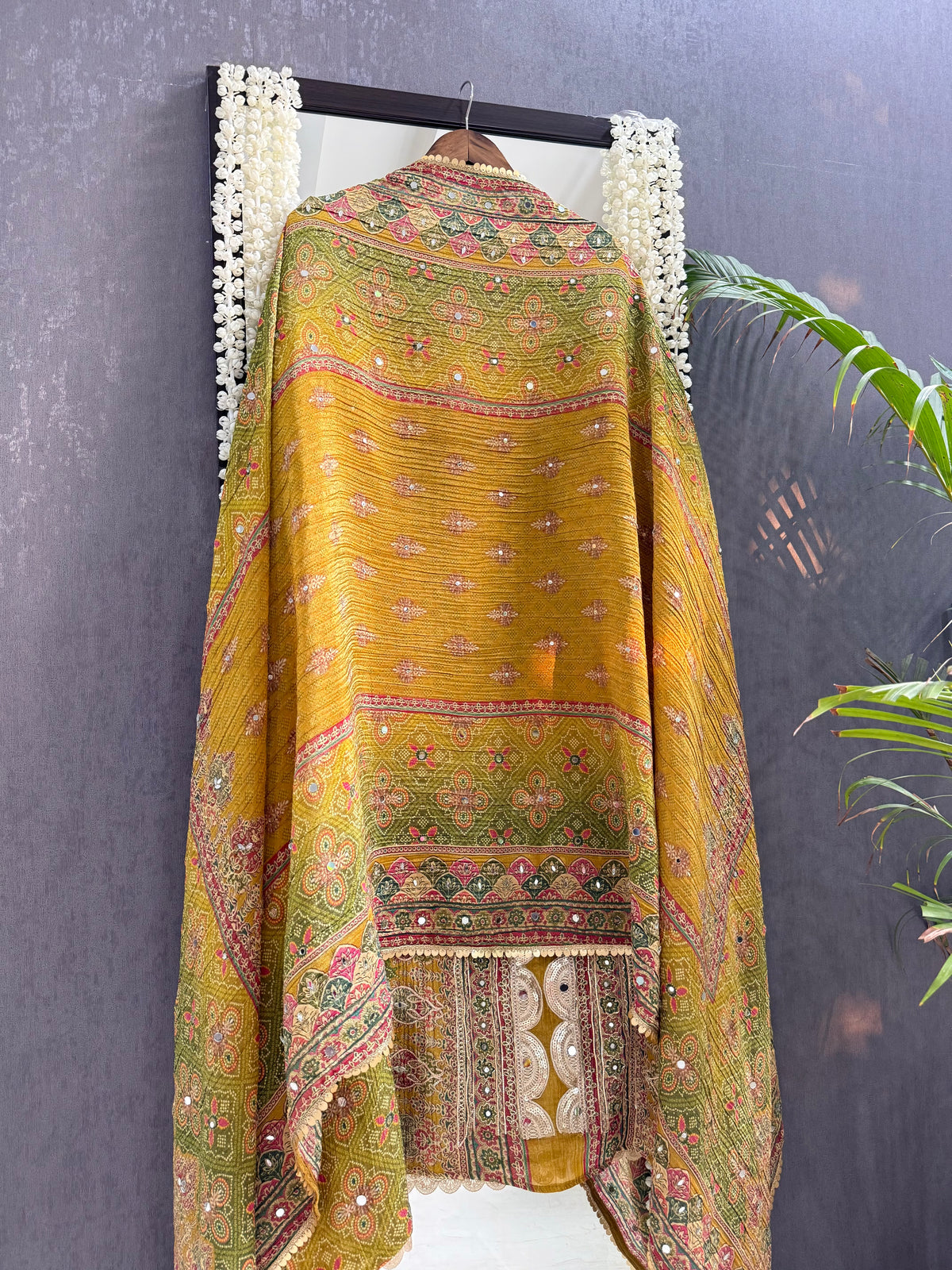 Crush tissue Bandhani ombré suit