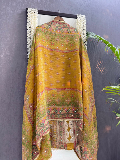Crush tissue Bandhani ombré suit